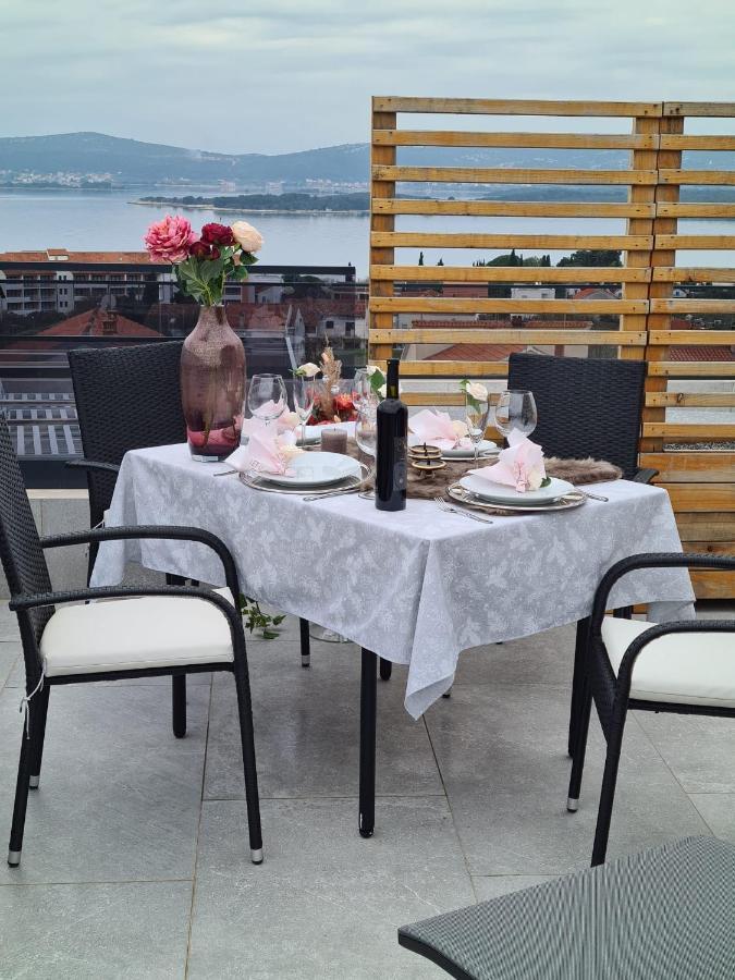 Apartment Rose Garden Sveti Filip i Jakov Bagian luar foto